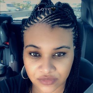 Meet your Posher, Pinky